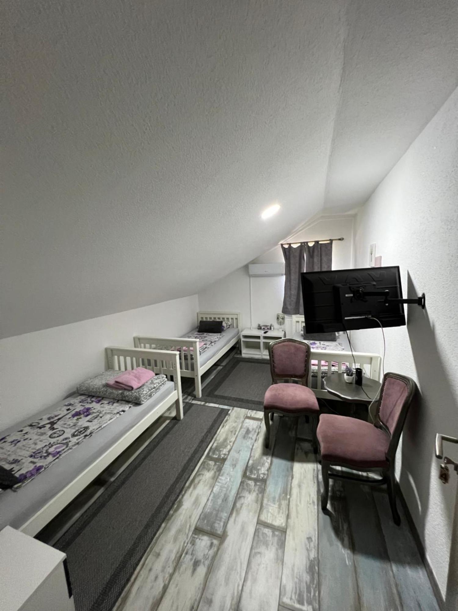 Prenociste-Sobe-Rooms-Aman บีฮัช ห้อง รูปภาพ
