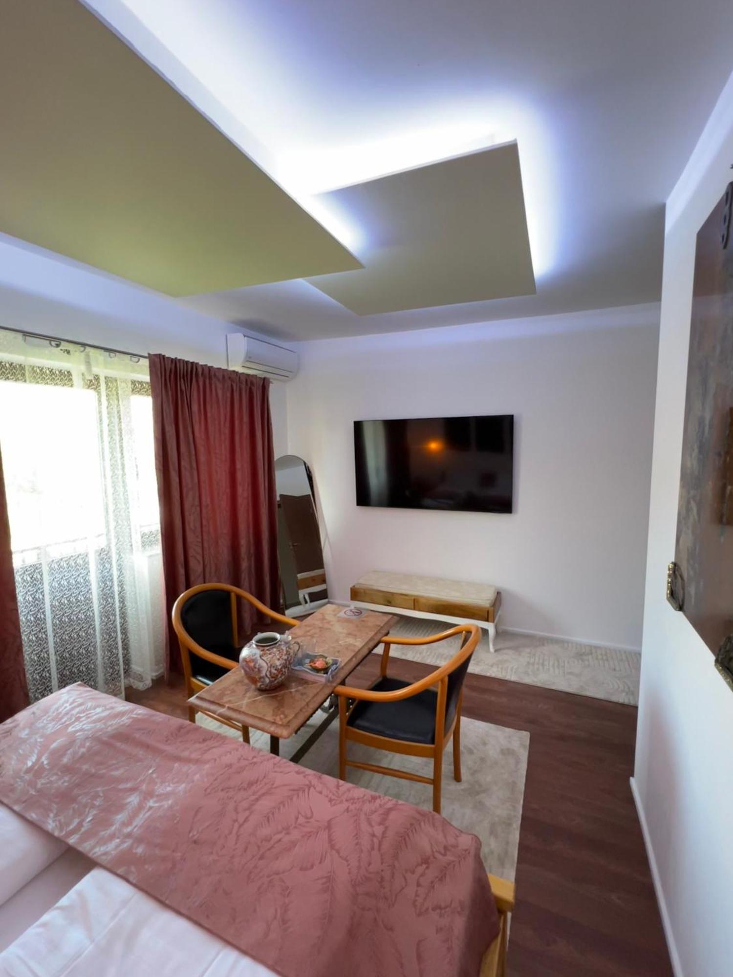 Prenociste-Sobe-Rooms-Aman บีฮัช ภายนอก รูปภาพ