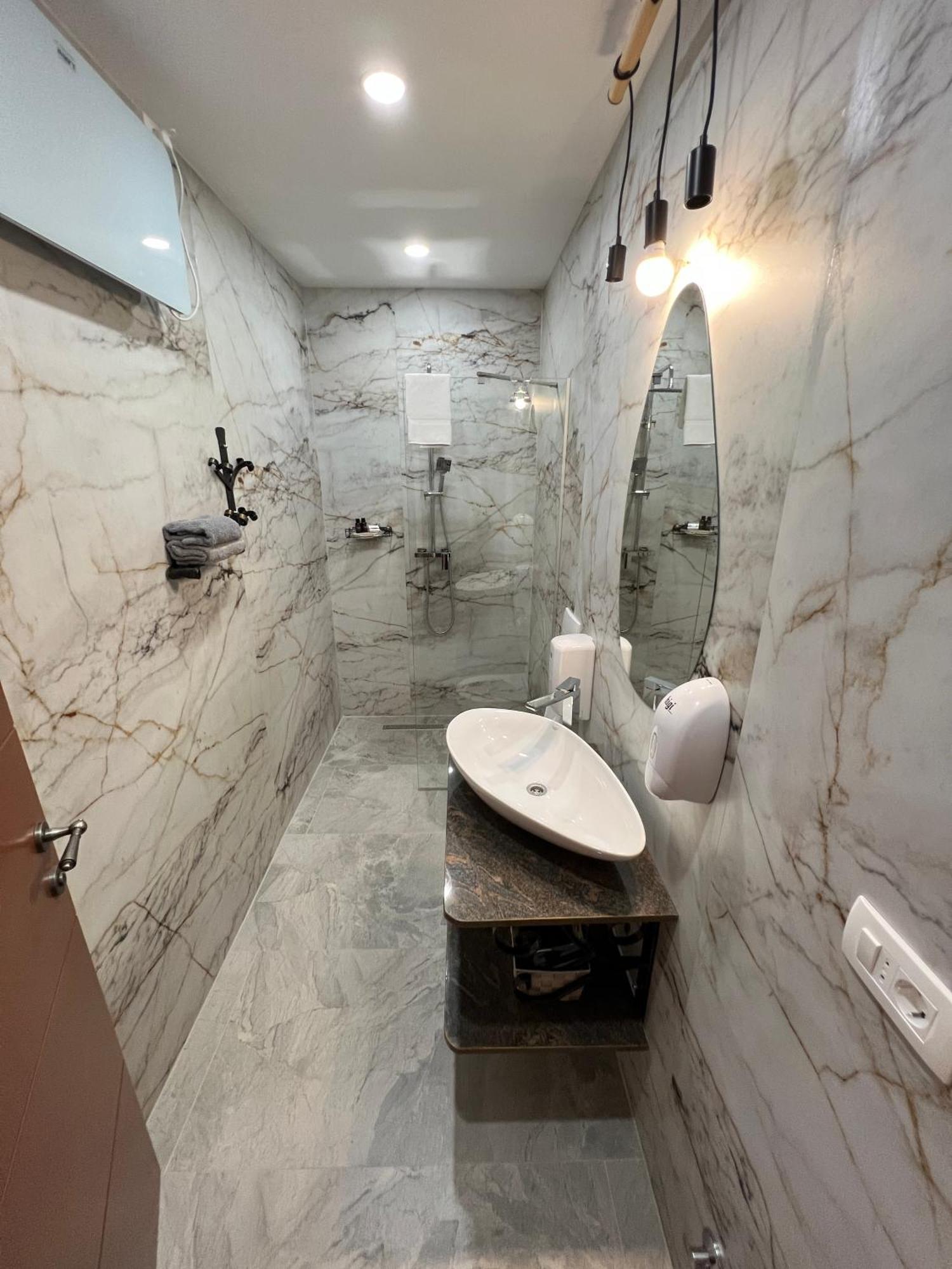Prenociste-Sobe-Rooms-Aman บีฮัช ภายนอก รูปภาพ
