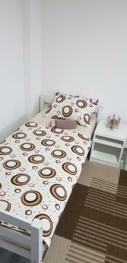 Prenociste-Sobe-Rooms-Aman บีฮัช ภายนอก รูปภาพ