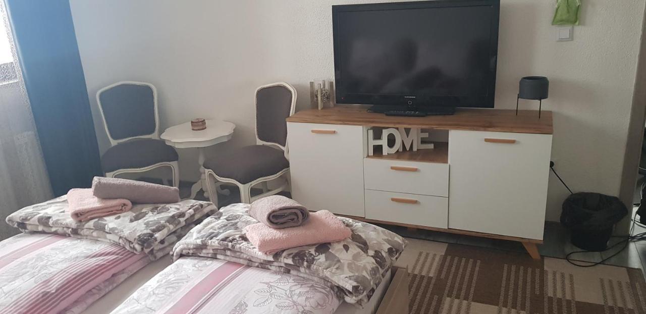 Prenociste-Sobe-Rooms-Aman บีฮัช ภายนอก รูปภาพ