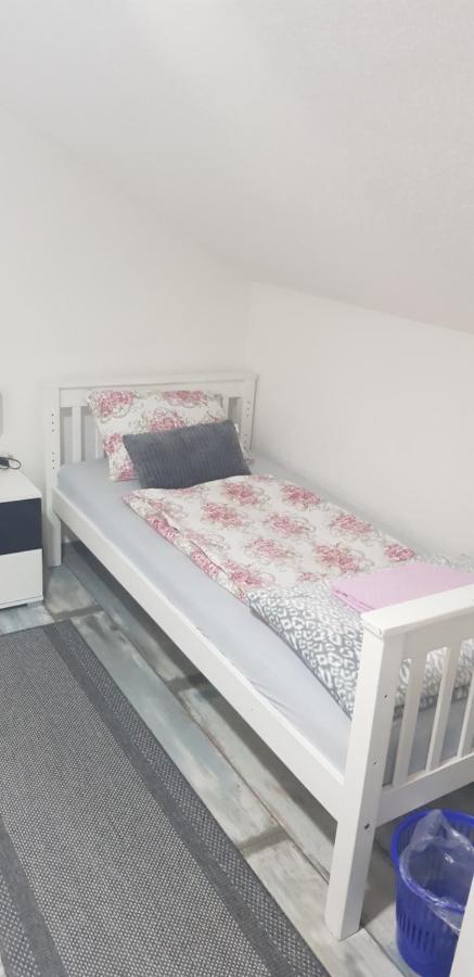 Prenociste-Sobe-Rooms-Aman บีฮัช ภายนอก รูปภาพ